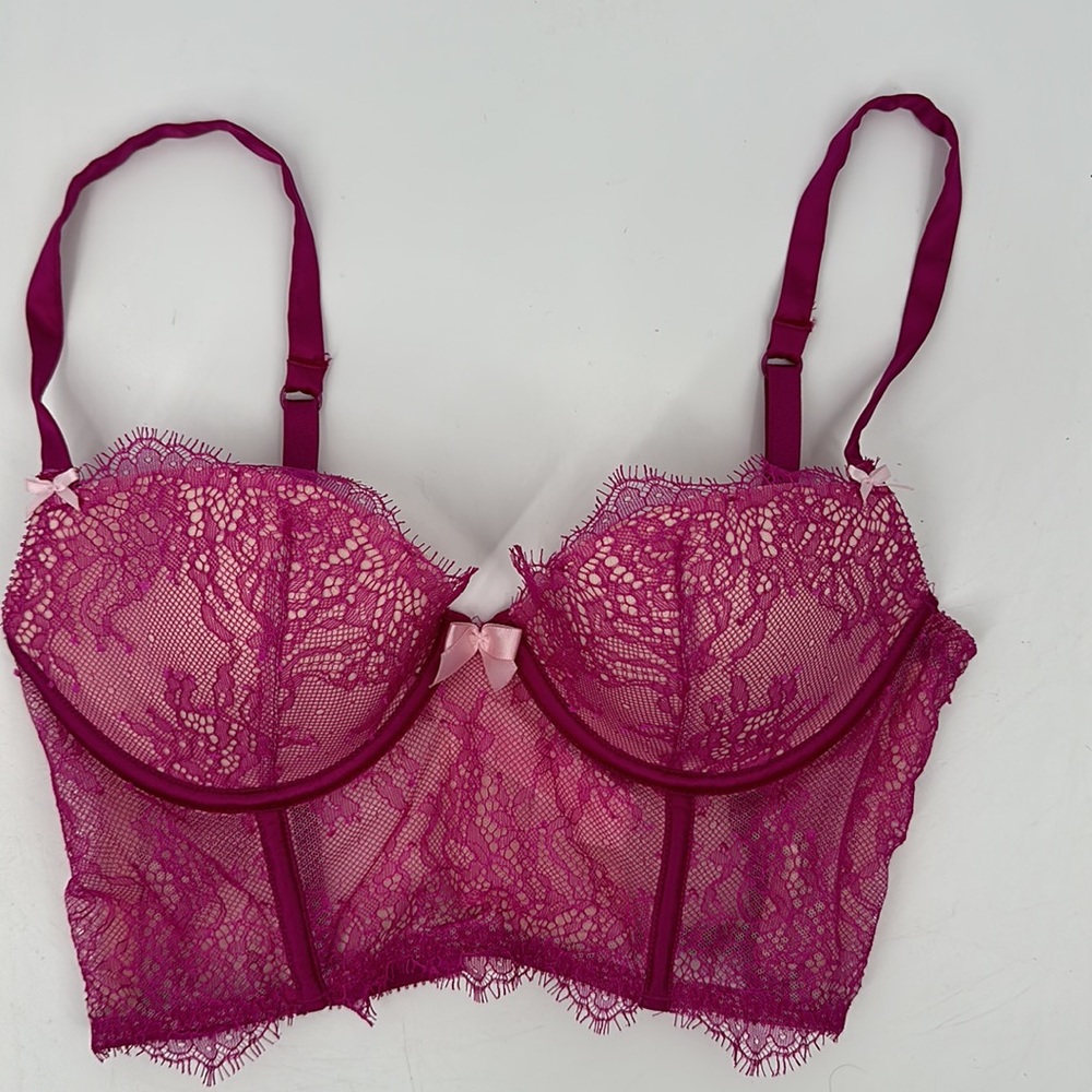 Victoria’s Secret Bra Very Sexy Demi size 32 C Bustier